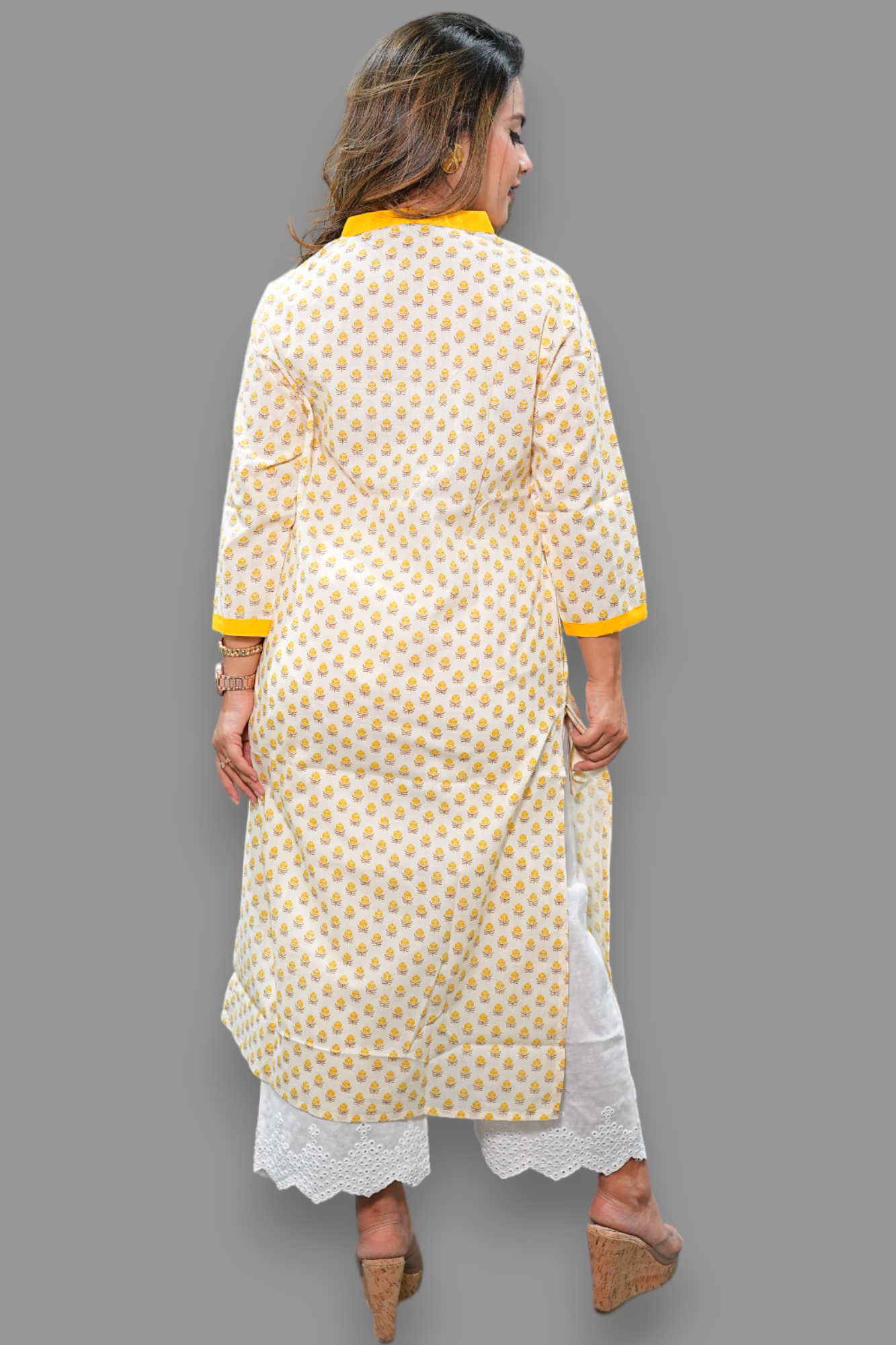 Light cream v neck block print kurti with pockets